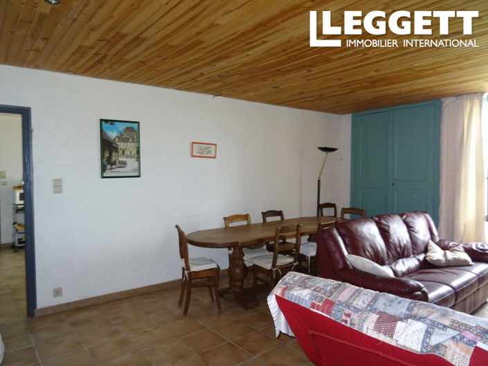 Image No.6-4 Bed House for sale