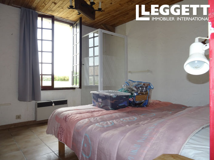 Image No.9-4 Bed House for sale