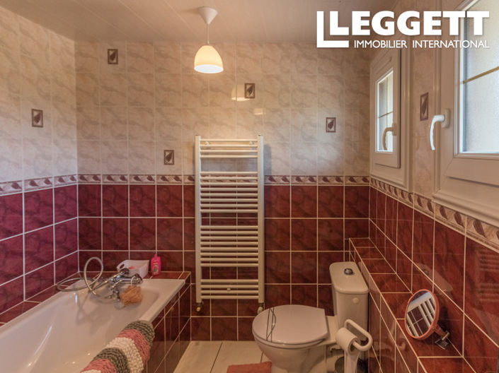 Image No.9-3 Bed House for sale