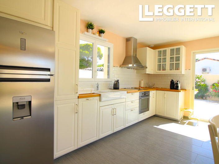 Image No.6-3 Bed House for sale