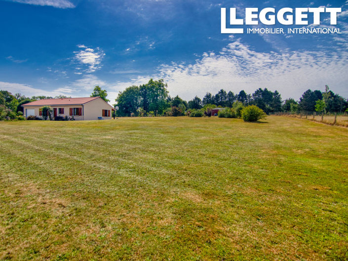 Image No.9-2 Bed House for sale