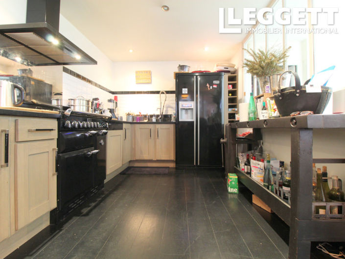 Image No.6-4 Bed House for sale