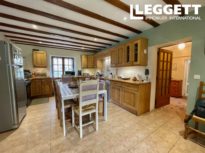 Image No.3-6 Bed House for sale
