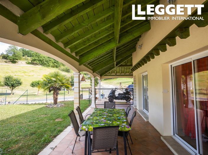 Image No.1-4 Bed House for sale
