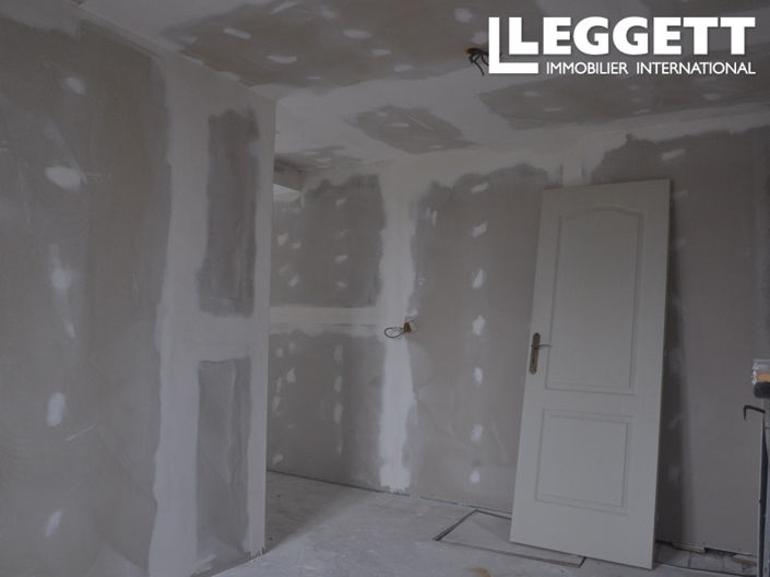 Image No.3-3 Bed House for sale