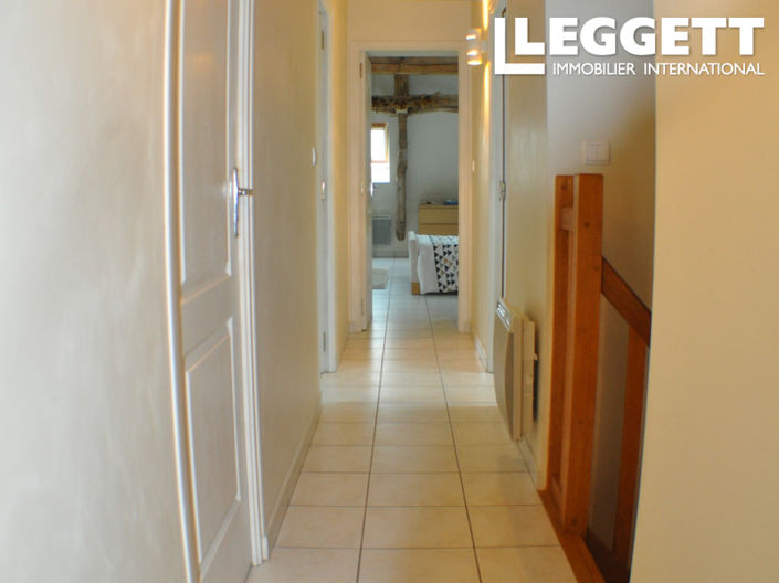 Image No.10-3 Bed House for sale