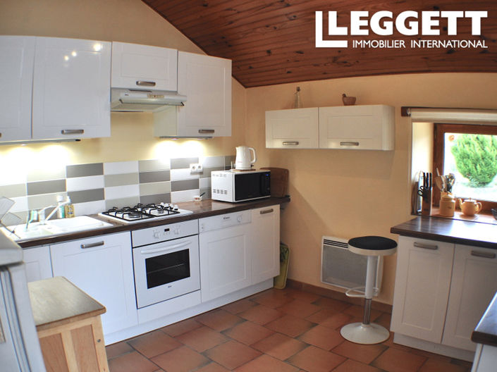 Image No.8-3 Bed House for sale