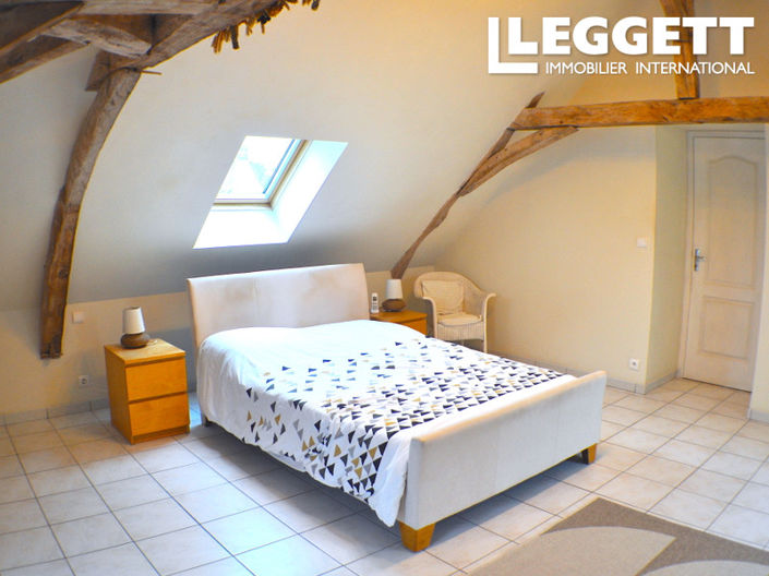 Image No.9-3 Bed House for sale