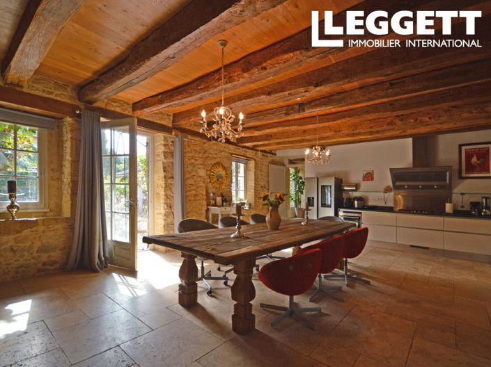 Image No.1-6 Bed House for sale
