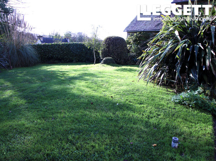 Image No.10-6 Bed House for sale