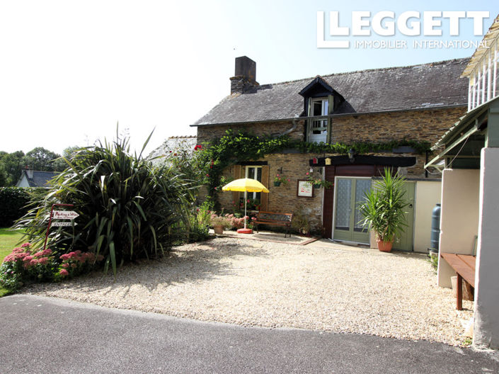 Image No.10-6 Bed House for sale