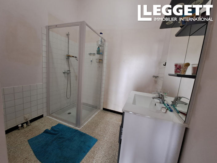 Image No.7-7 Bed House for sale