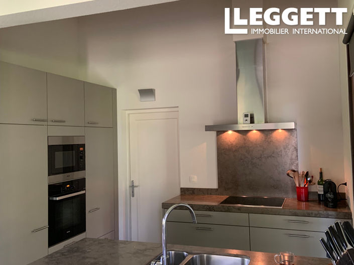 Image No.5-2 Bed House for sale