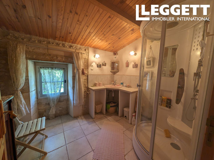 Image No.8-4 Bed House for sale