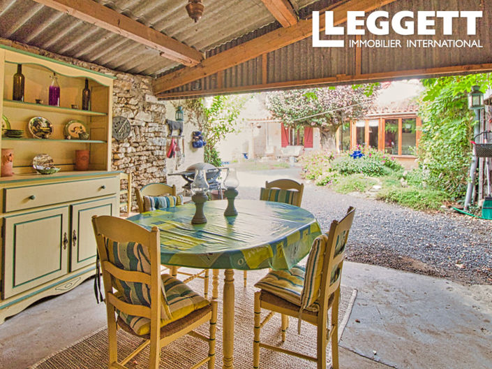 Image No.3-Maison de 2 chambres à vendre à Saint-Jean-de-Sauves