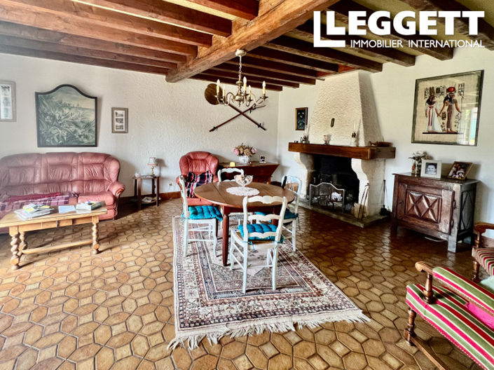 Image No.4-6 Bed House for sale