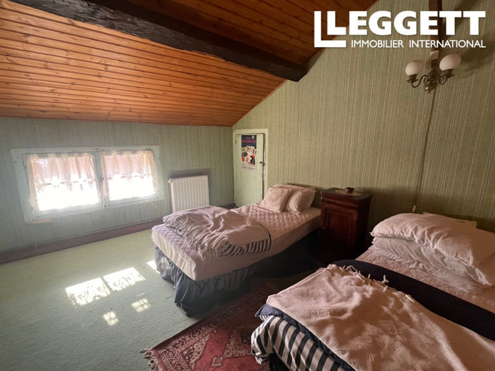 Image No.9-4 Bed House for sale