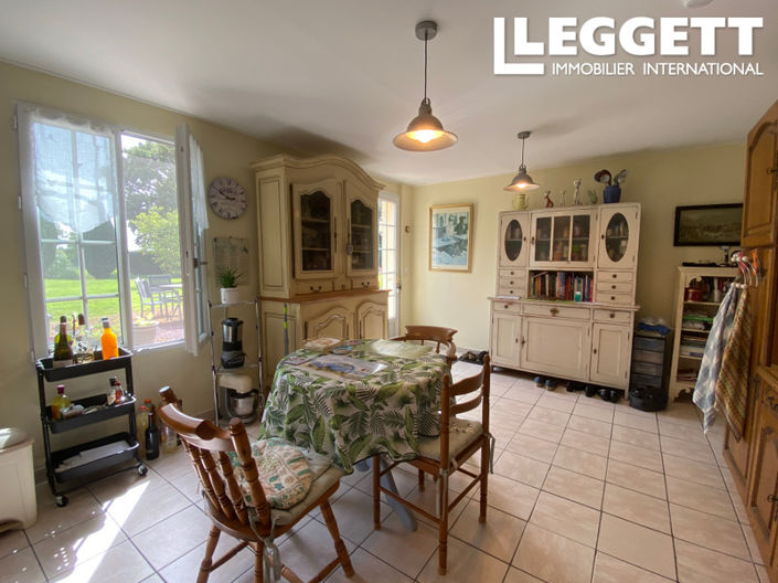 Image No.7-4 Bed House for sale