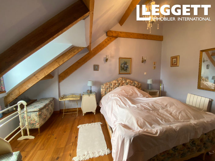 Image No.9-4 Bed House for sale