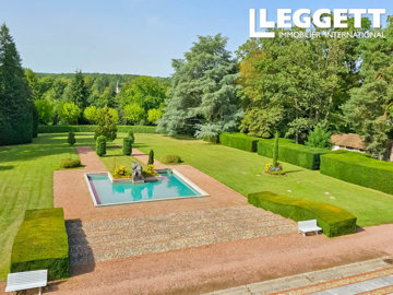 1 - Rambouillet, House