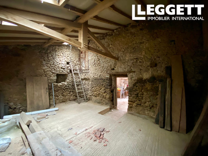 Image No.9-2 Bed House for sale