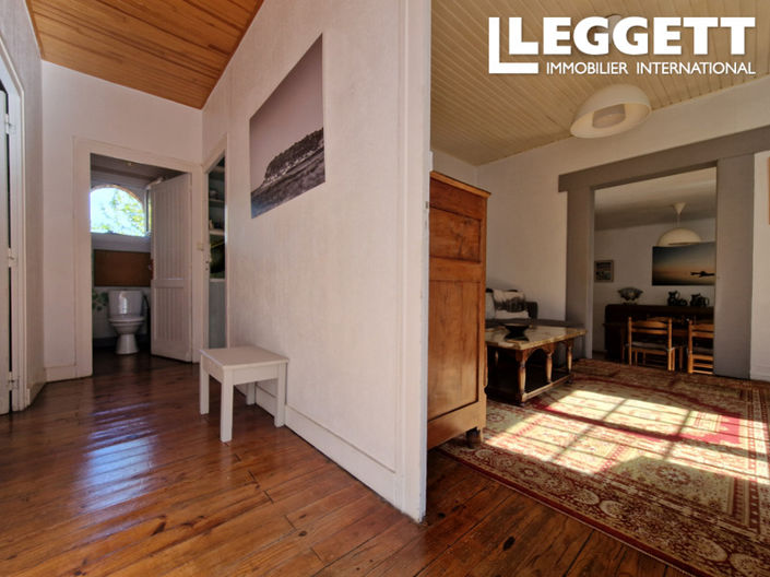 Image No.5-2 Bed House for sale