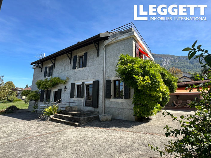 Image No.1-5 Bed House for sale