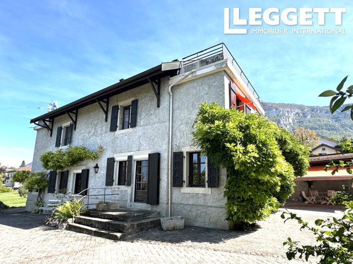 Image No.2-5 Bed House for sale