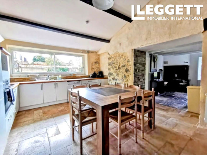 Image No.7-7 Bed House for sale