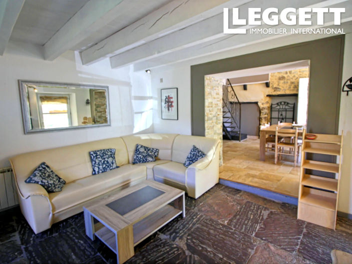 Image No.8-7 Bed House for sale