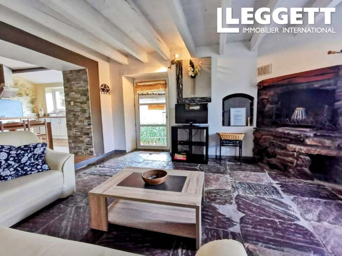 Image No.9-7 Bed House for sale