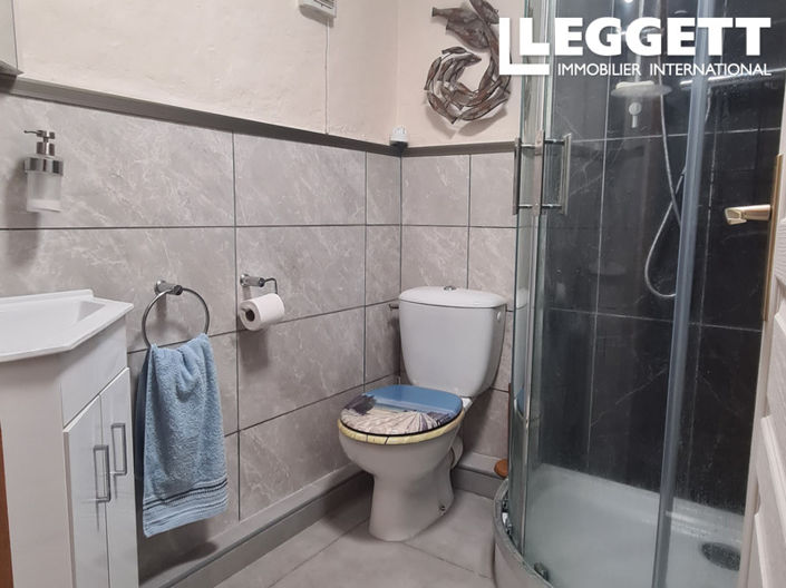 Image No.10-3 Bed House for sale