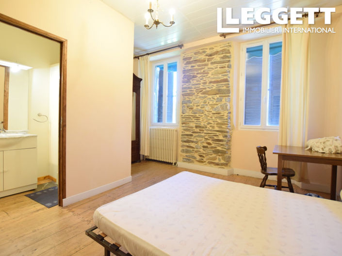 Image No.5-13 Bed Commercial for sale