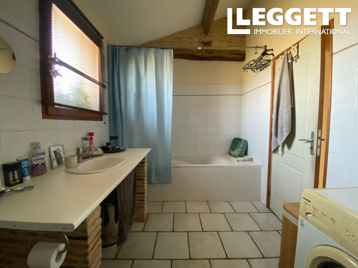 Image No.7-5 Bed House for sale