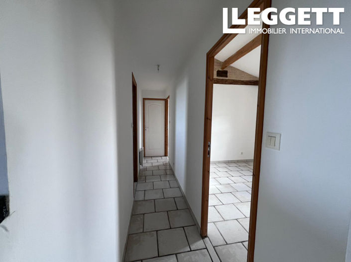 Image No.8-5 Bed House for sale