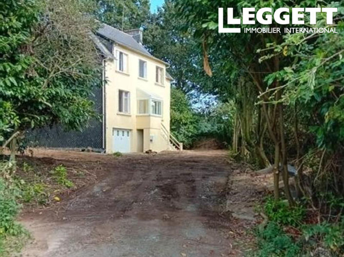 Image No.1-Maison de 5 chambres à vendre à Maël-Carhaix