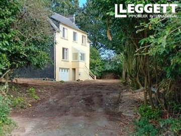 1 - Maël-Carhaix, House