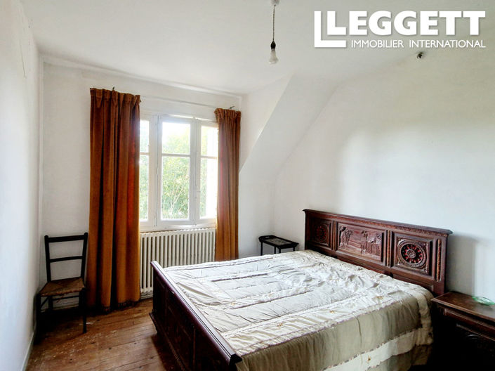 Image No.5-5 Bed House for sale