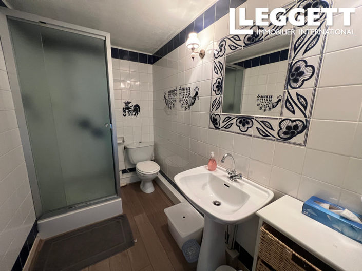 Image No.8-3 Bed House for sale