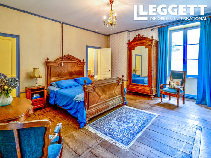 Image No.4-14 Bed Chateaux for sale