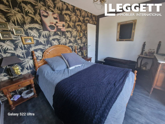 Image No.6-4 Bed House for sale