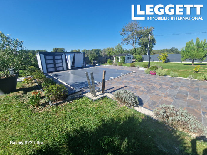 Image No.8-4 Bed House for sale