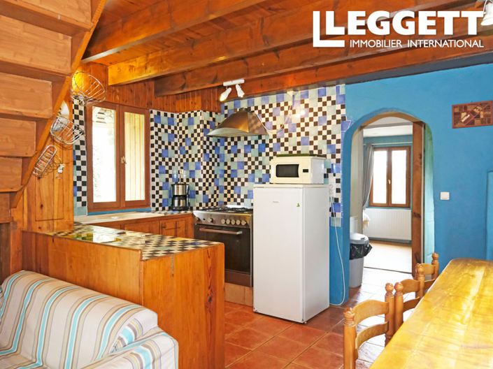 Image No.10-25 Bed House for sale