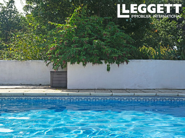 Image No.10-25 Bed House for sale