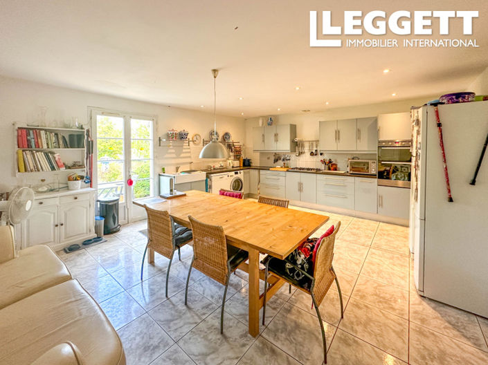 Image No.4-Maison de 4 chambres à vendre à Vervant