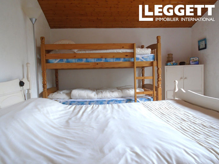 Image No.7-3 Bed House for sale