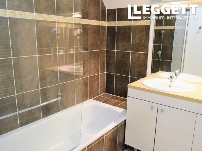 Image No.9-3 Bed Apartment for sale