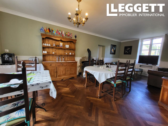 Image No.2-7 Bed House for sale