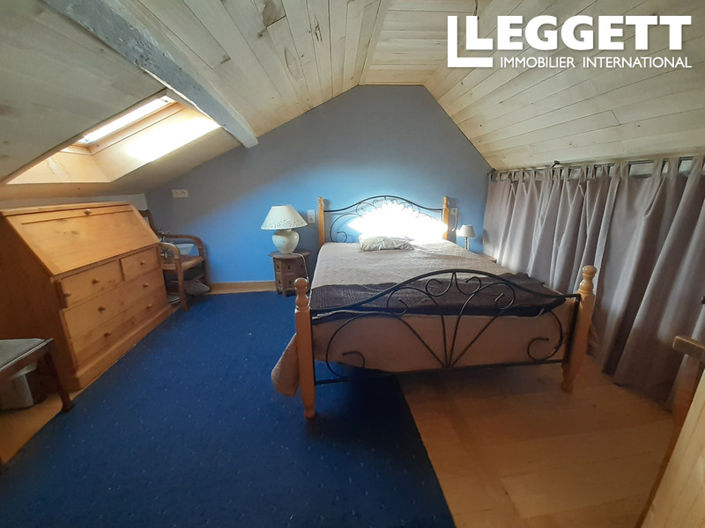 Image No.7-4 Bed House for sale