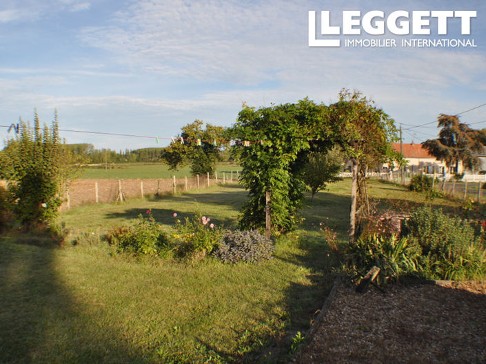 Image No.7-Maison de 3 chambres à vendre à Vernoil-le-Fourrier